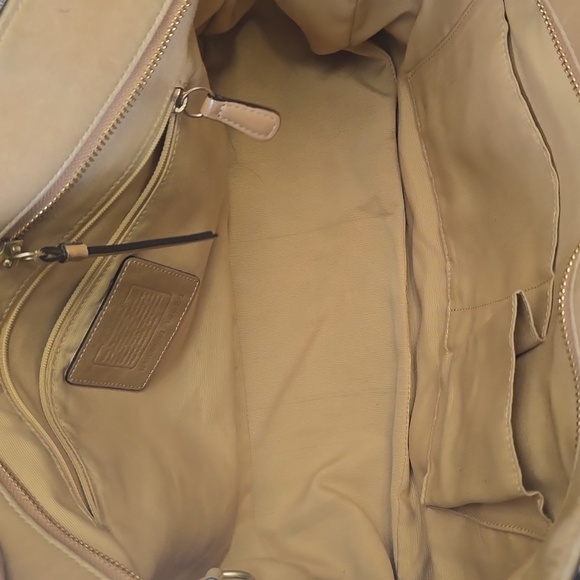 Coach Light Brown Leather Gallery Tote, Vintage - Picture 12 of 15